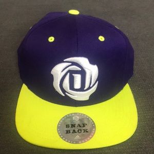 Adidas Derrick Rose Snap Back Hat (brand new)